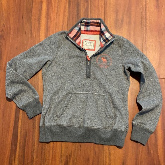 Abercrombie & Fitch Tops - Abercrombie Fitch 1/4 zip sweatshirt